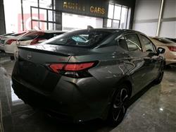 نيسان فيرسا